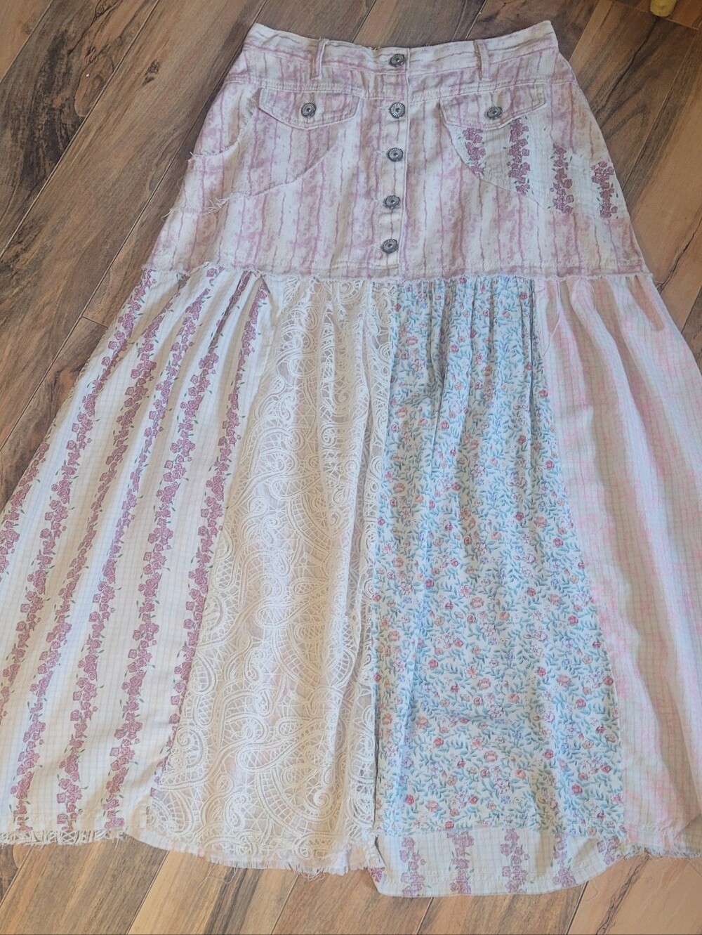 POL Patchwork/Pieced Denim/Lace/Multi-Prints Maxi Skirt, NWOT, S,  CHIC & UNIQUE - Picture 2 of 14